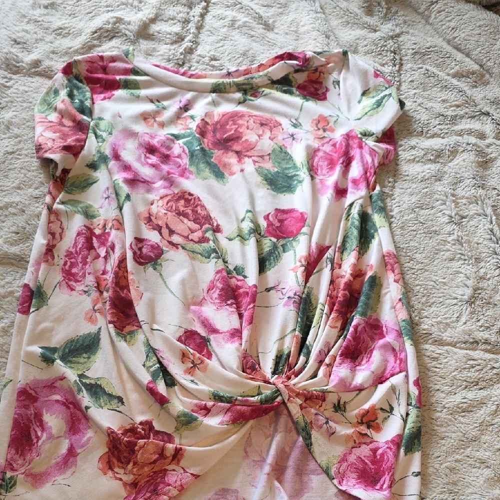 Women's Floral Twist-Front Tunic in Pink and Green